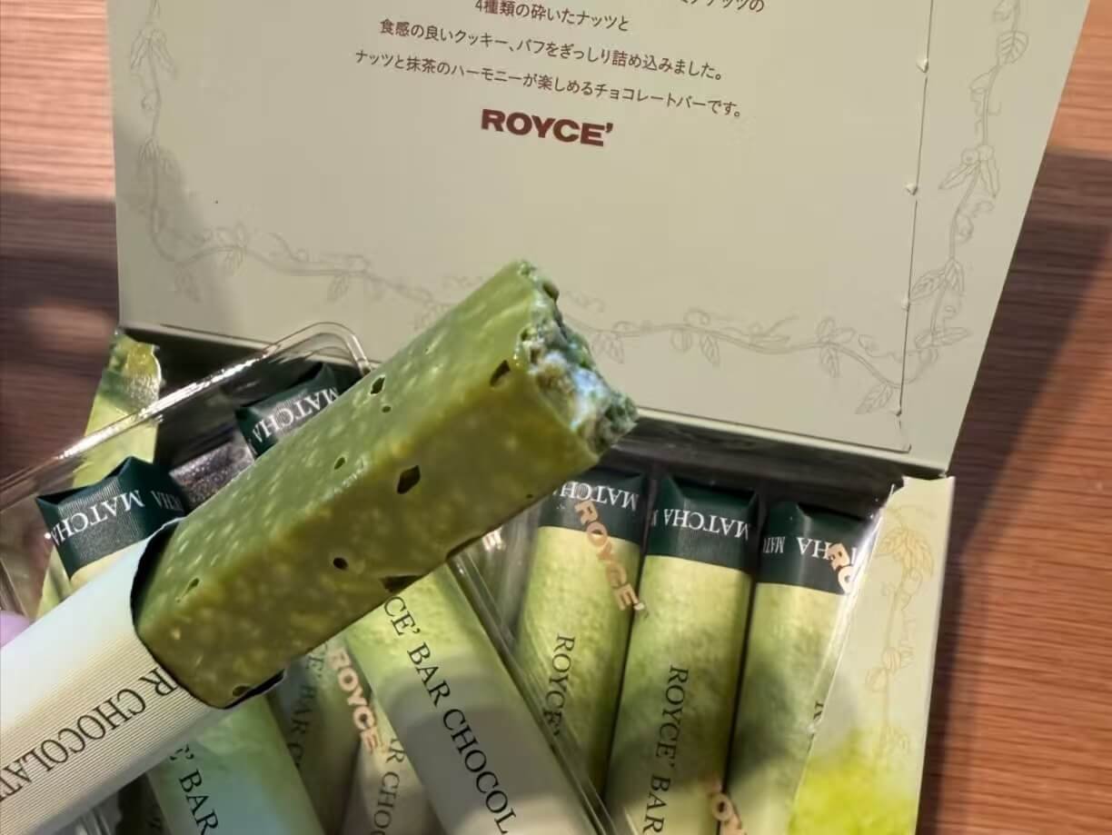 Matcha-Infused Artisan Chocolate Bar